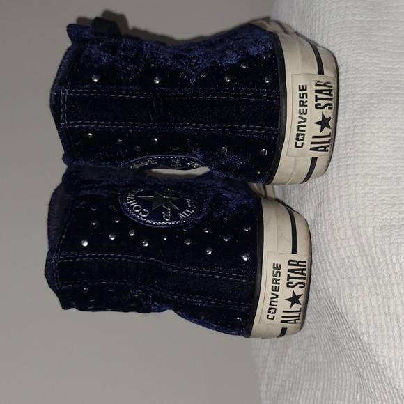CONVERSE Velvet Size 7 Navy High-Top Sneakers with Studs - Picture 5 of 15